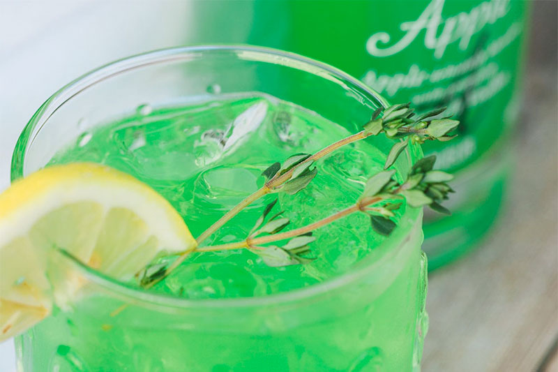 Easy, breezy cocktail â€¨ideas for summer