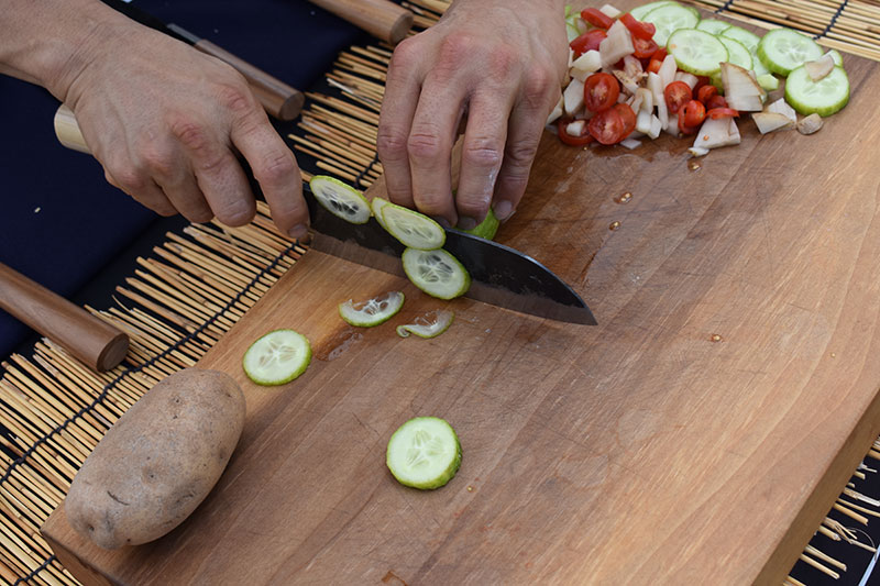 Cutting-edge kitchen knives