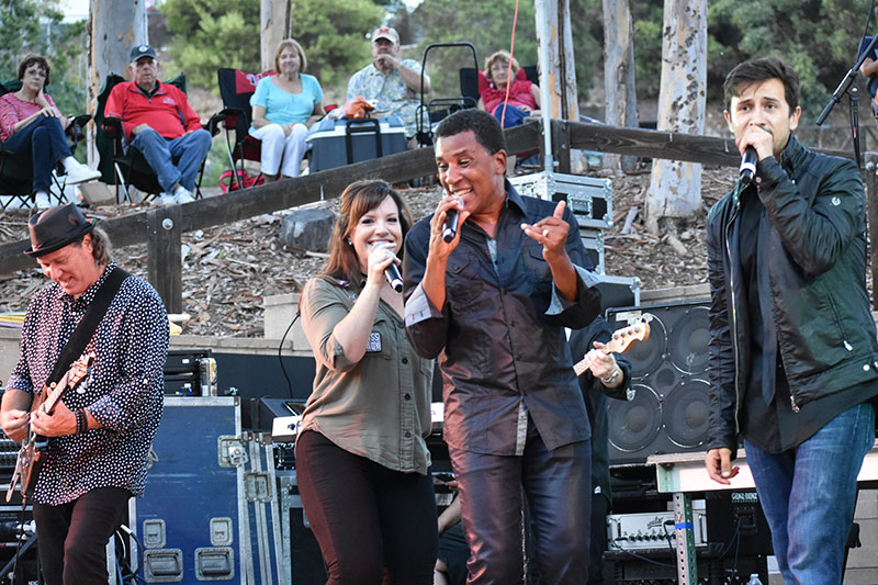 Crowd enjoys energetic concert