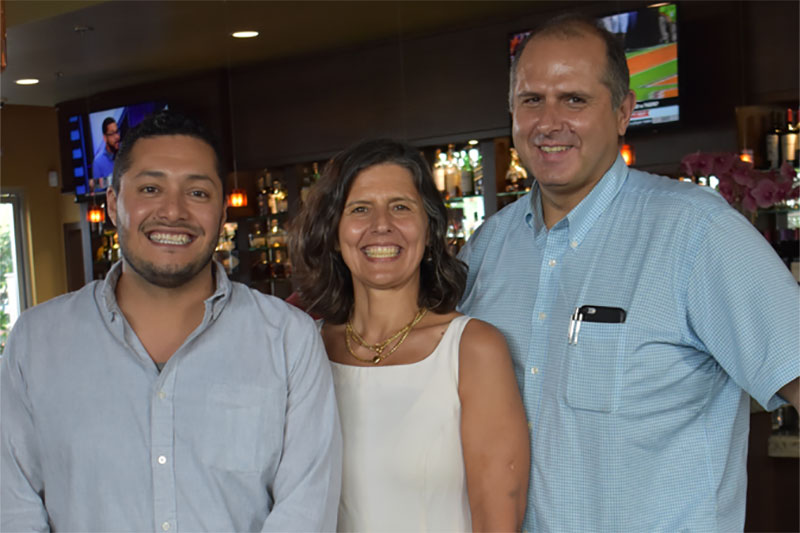 Yanni’s hosts hurricane fundraiser