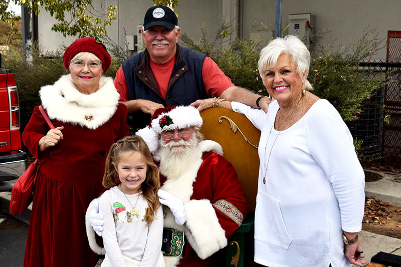 Santa & Mrs. Claus visit Scripps Ranch