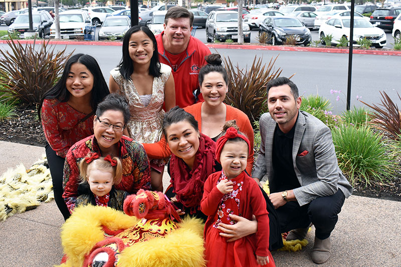 Family jewelers honor Chinese New Year