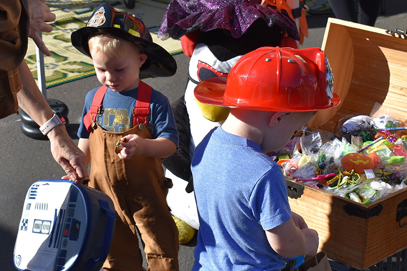 Farmer’s Market holds a big Trick or Treat Day