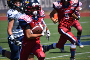 Pop Warner teams play on beautiful day