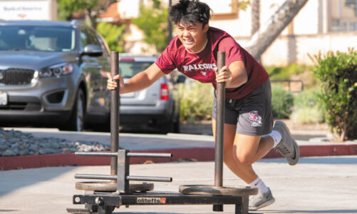 SRHS football does off-season conditioning