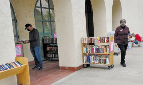 Grace’s Book Nook goes al fresco!