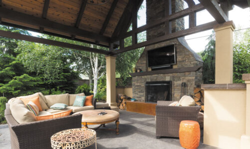 Tips to create a cozy outdoor oasis