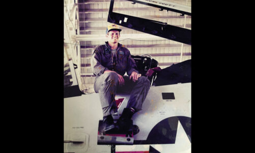 Former Navy pilot shares experiences
