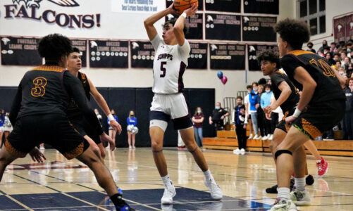 SRHS loses game in final seconds