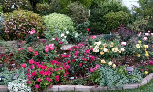 Garden tour leads off the spring season