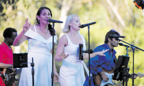 The Heroes return to rock Hoyt Park