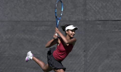 Womens tennis team narrowly misses title