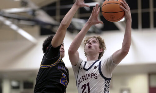 SRHS basketball team falls to Mira Mesa