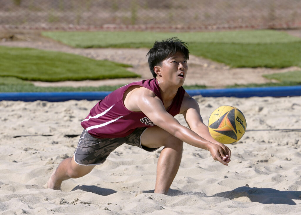 beach volleyball