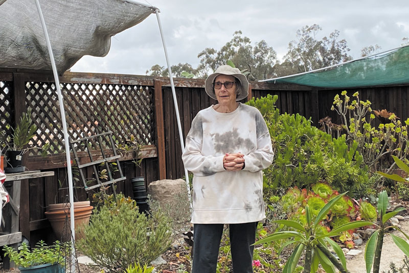Garden club features garden tours